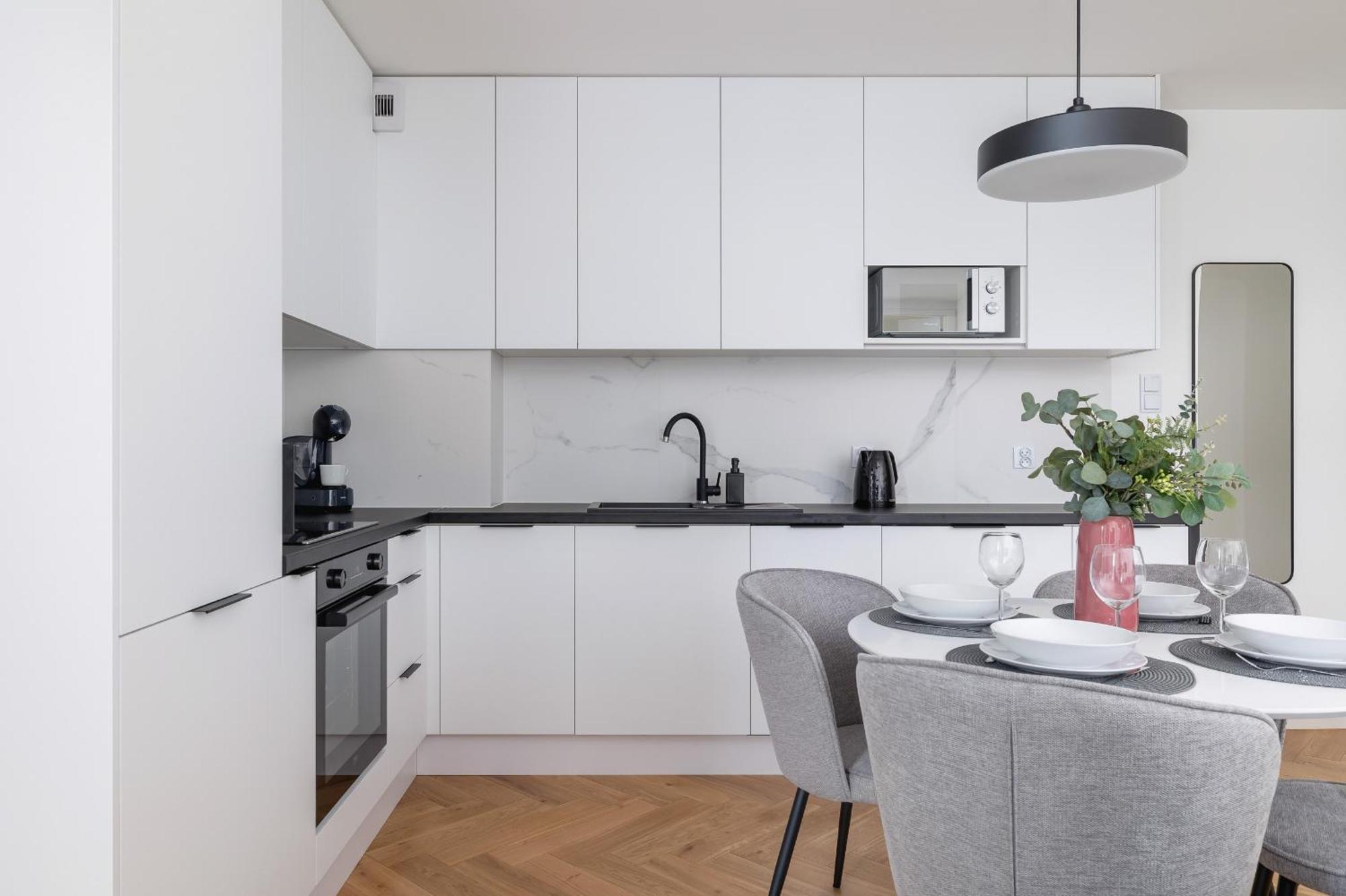 Lux Apartments Kosciuszki 39 With Parking By Renters Prestige Красков Екстериор снимка